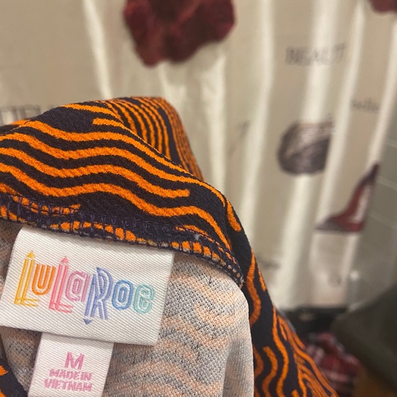 LuLaroe Cassie cute pencil skirt szM - Picture 2 of 2